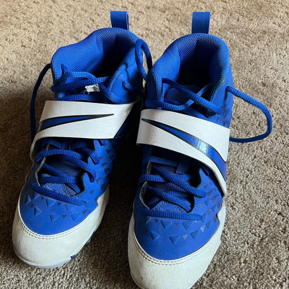 COPY - Nike Kids cleats 5.5